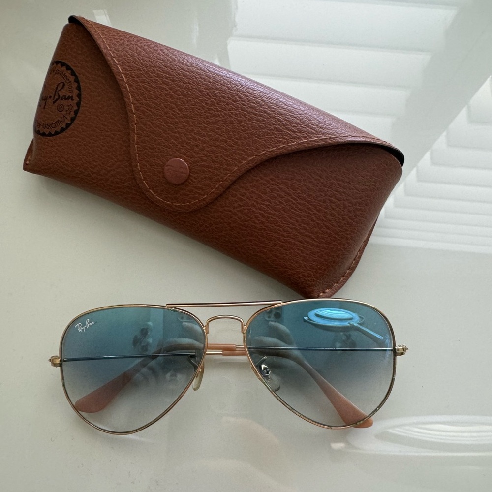 Ray-Ban blue aviators sunglasses